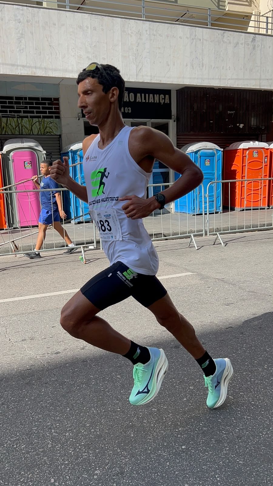 Bem-vindos ao mural da Sanches Running! Aqui é o nosso espaço: postem o treino, a prova, a conquista, o pace que caiu e a resenha da equipe. Cada foto de vocês inspira quem está começando. Bora correr junto! 💚